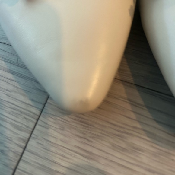 Birdies The Goldfinch Flats in Beige Size 6.5 Pointed Toe Bow - Picture 2 of 7